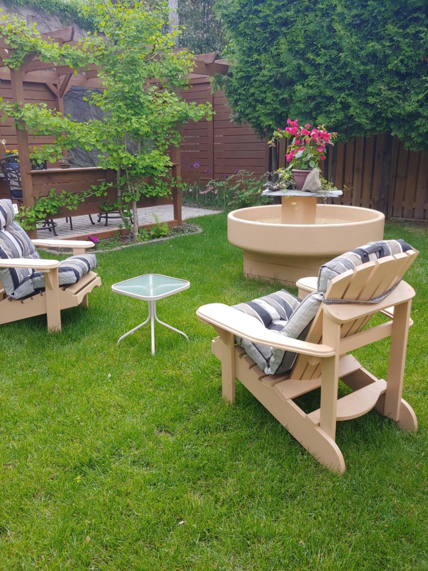 Apartment 3 Bedrooms 3 Beds Near Metro -2 Parking Free Montreal